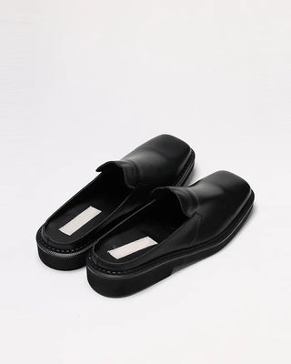 Square stitch leather sandals