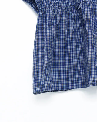 Round collar short-sleeved blouse