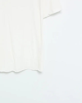 Cut-off point short-sleeved T-shirt
