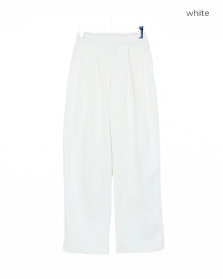 Wide sweatpants