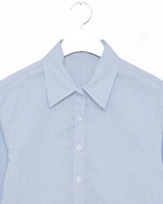 Round hem cropped slim striped shirt