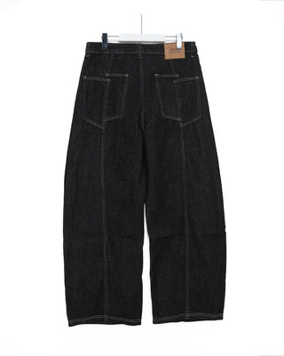 Curved stitch wide denim