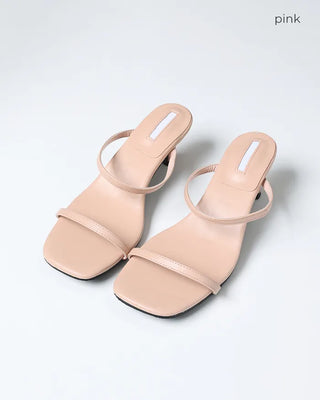 Strap sandals