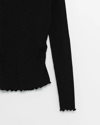 V-neck wave scallop point T-shirt