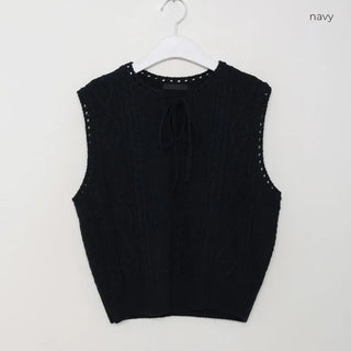 Ribbon knit vest