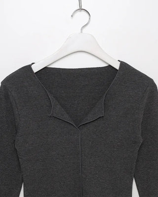 Open V-neck cuff detail T-shirt