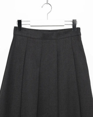 Wide pleated flared long skirt