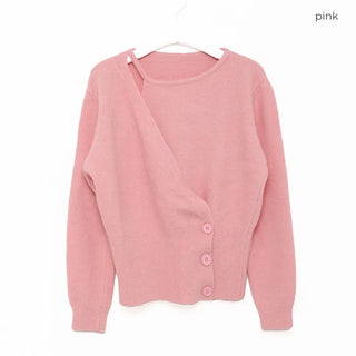String Button Knit
