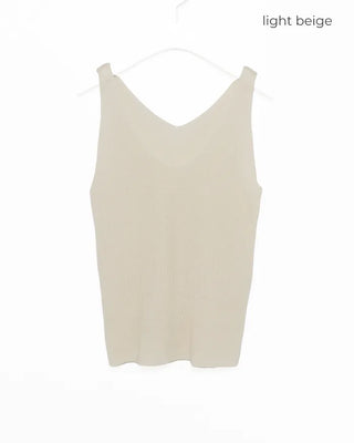 V-neck knit sleeveless top