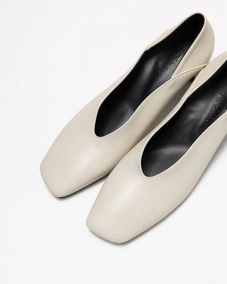 Mid-heel loafer pumps