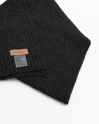 Rib-knit scarf