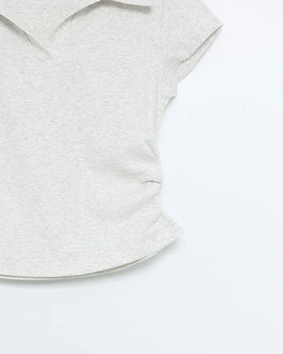 Open-collar shirred half-length T-shirt