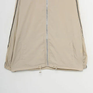 Two-tone windbreaker