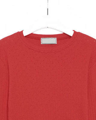 Round perforated long-sleeved T-shirt
