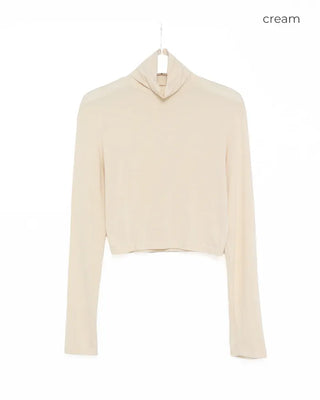 Cropped basic turtleneck T-shirt