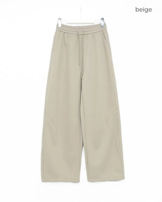 Wide-leg sweatpants with elastic waistband