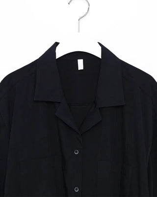 Open-collar short-sleeved shirt
