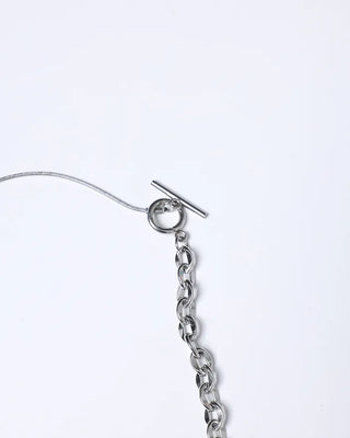Chain design buckle necklace