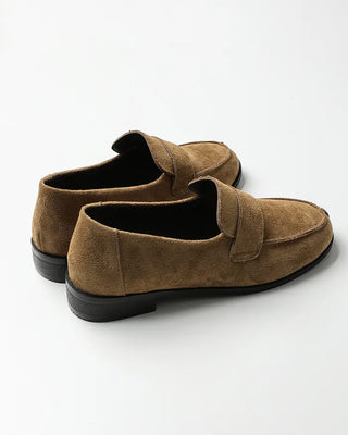 Basic suede loafers