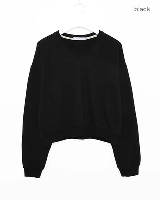 Semi-cropped V-neck sweatshirt