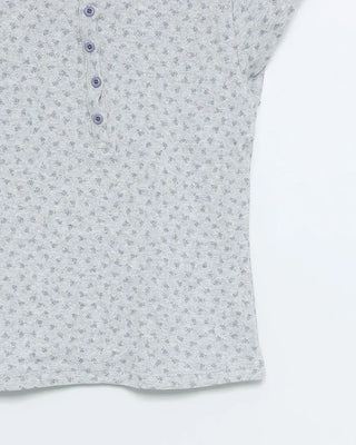 Flower punched button short-sleeved T-shirt