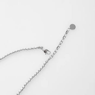 Silver ribbon necklace