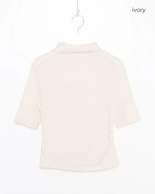 Half-neck short-sleeved T-shirt