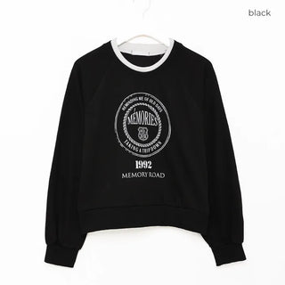 Two-tone neckline sweatshirt