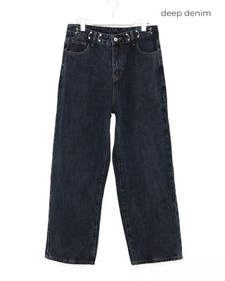 Pintuck pointed denim