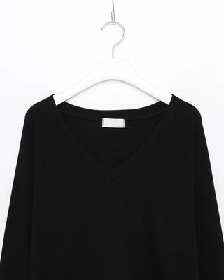 Waffle V-neck sweatshirt