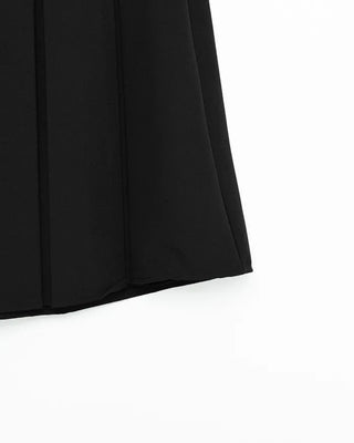 Pleated long skirt