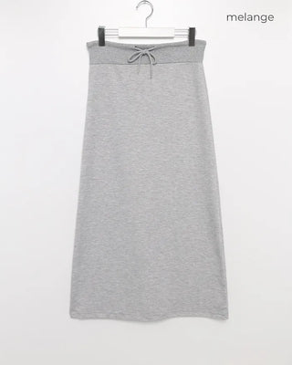 Wide-waisted ribbed easy maxi skirt