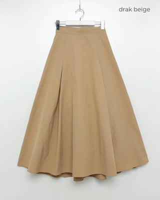 Two-pleated long skirt