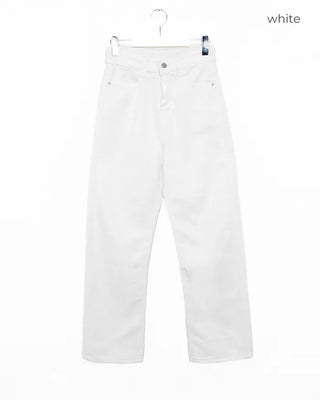 Basic straight-leg denim