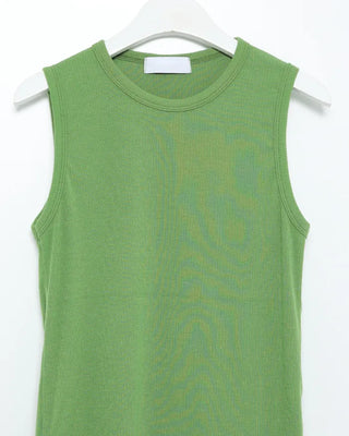 Round neck ribbed sleeveless top