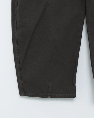 Rivet-Curved Denim Pants