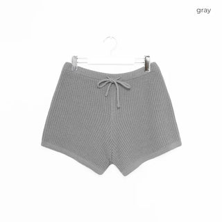 Knit shorts with elastic waistband