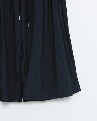 Two-pleat easy shorts