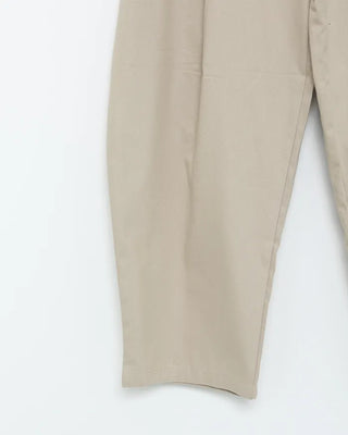 One-tuck cotton pants
