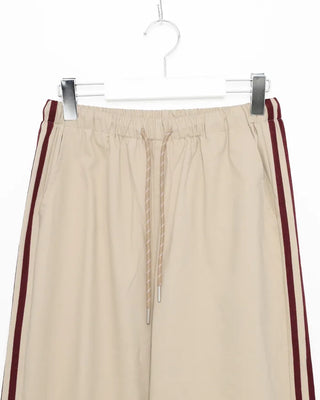 Line detail easy pants