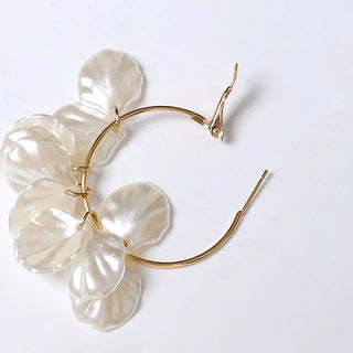 Shell earrings