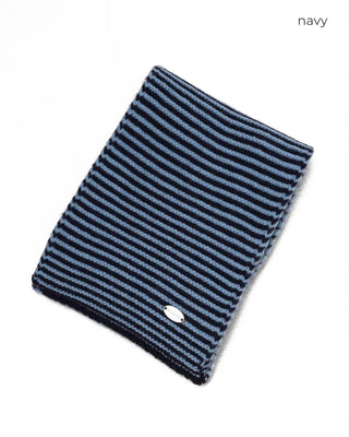 Striped muffler