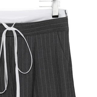 Wide-fit colored striped slacks