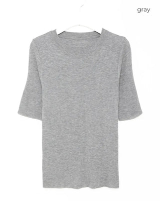 Ribbed round neck knit