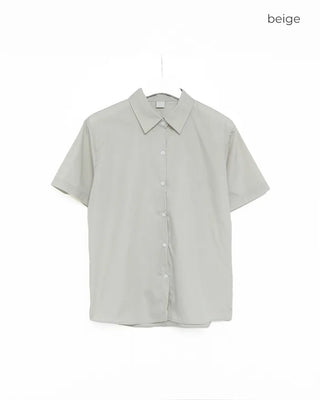 Simple short-sleeved shirt