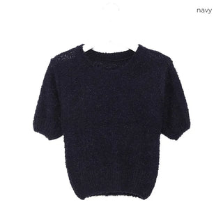 Soft half-sleeve knit