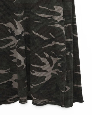 (Unisex) Camouflage Henley Neck Long T-Shirt