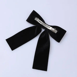 Black Big Ribbon Pin