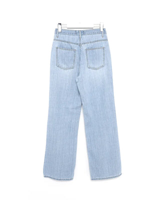 Loose-fit summer denim