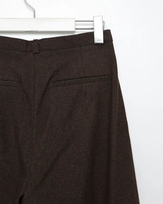 One-pleat slacks